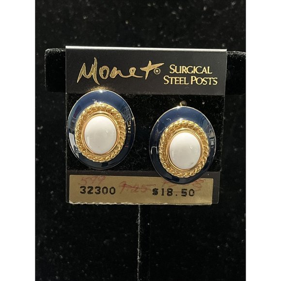MONET NAUTICAL BLUE- WHITE BUTTON TYPE EARRINGS NEW - Picture 1 of 3